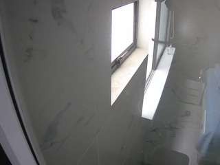 voyeurcam-casa-salsa-bathroom-13