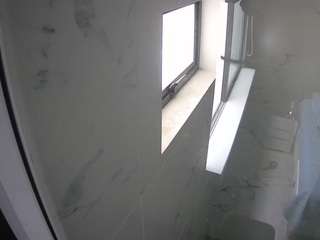 voyeurcam-casa-salsa-bathroom-13
