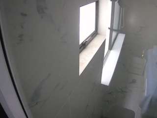 voyeurcam-casa-salsa-bathroom-13