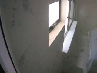 voyeurcam-casa-salsa-bathroom-13