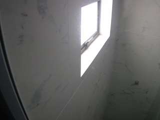 voyeurcam-casa-salsa-bathroom-13