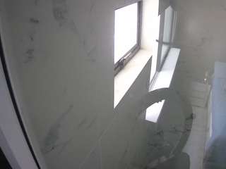 voyeurcam-casa-salsa-bathroom-13