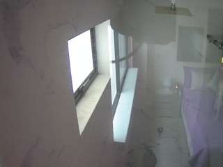 voyeurcam-casa-salsa-bathroom-13