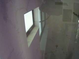 voyeurcam-casa-salsa-bathroom-13