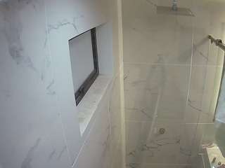 voyeurcam-casa-salsa-bathroom-13