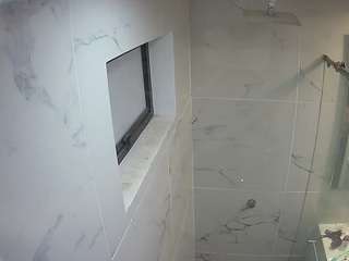 voyeurcam-casa-salsa-bathroom-13