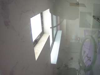 voyeurcam-casa-salsa-bathroom-13