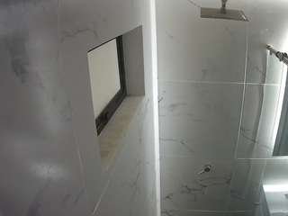 voyeurcam-casa-salsa-bathroom-13