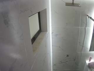 voyeurcam-casa-salsa-bathroom-13