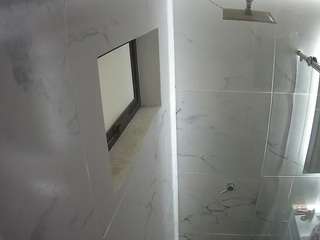 voyeurcam-casa-salsa-bathroom-13