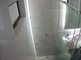 voyeurcam-casa-salsa-bathroom-13
