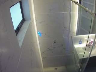 voyeurcam-casa-salsa-bathroom-13