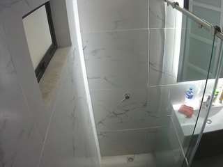 voyeurcam-casa-salsa-bathroom-13