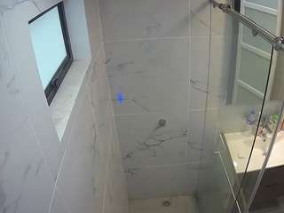 voyeurcam-casa-salsa-bathroom-13