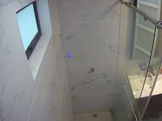 voyeurcam-casa-salsa-bathroom-13
