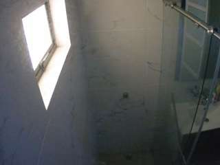 voyeurcam-casa-salsa-bathroom-13
