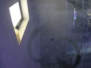 voyeurcam-casa-salsa-bathroom-13