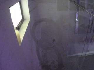 voyeurcam-casa-salsa-bathroom-13
