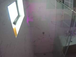 voyeurcam-casa-salsa-bathroom-13