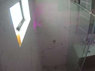 voyeurcam-casa-salsa-bathroom-13