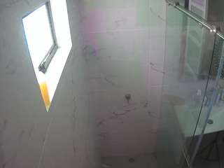 voyeurcam-casa-salsa-bathroom-13