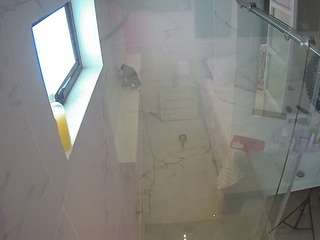 voyeurcam-casa-salsa-bathroom-13