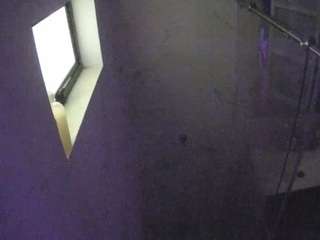 voyeurcam-casa-salsa-bathroom-13