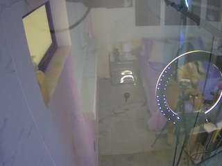 voyeurcam-casa-salsa-bathroom-13