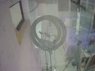 voyeurcam-casa-salsa-bathroom-13