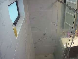 voyeurcam-casa-salsa-bathroom-13