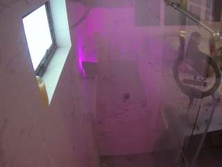 voyeurcam-casa-salsa-bathroom-13