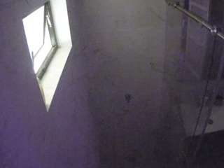 voyeurcam-casa-salsa-bathroom-13