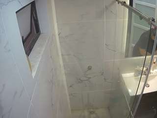 voyeurcam-casa-salsa-bathroom-13