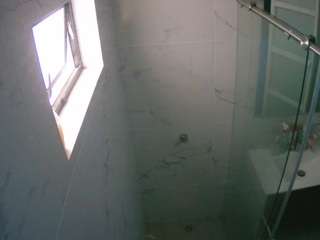 voyeurcam-casa-salsa-bathroom-13