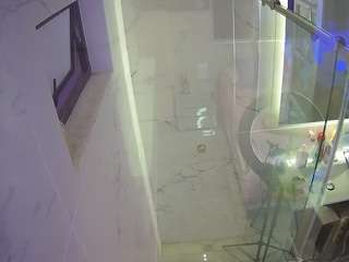 voyeurcam-casa-salsa-bathroom-13