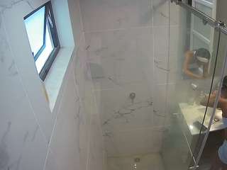 voyeurcam-casa-salsa-bathroom-13
