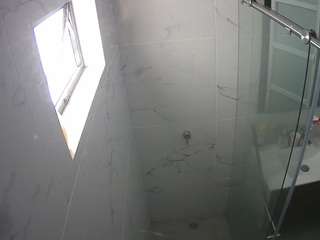 voyeurcam-casa-salsa-bathroom-13