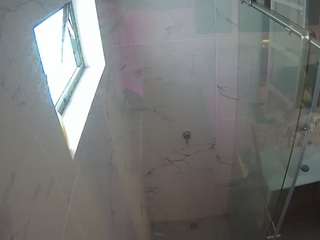voyeurcam-casa-salsa-bathroom-13