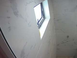 voyeurcam-casa-salsa-bathroom-13