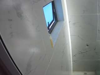 voyeurcam-casa-salsa-bathroom-13
