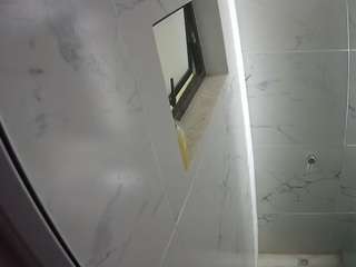 voyeurcam-casa-salsa-bathroom-13