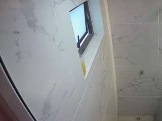 voyeurcam-casa-salsa-bathroom-13