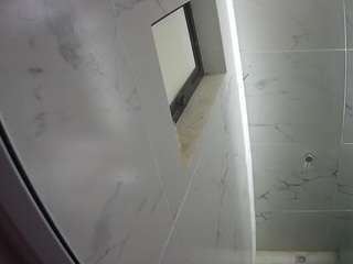 voyeurcam-casa-salsa-bathroom-13