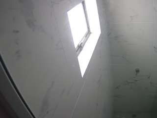 voyeurcam-casa-salsa-bathroom-13