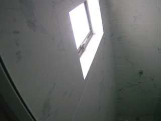 voyeurcam-casa-salsa-bathroom-13