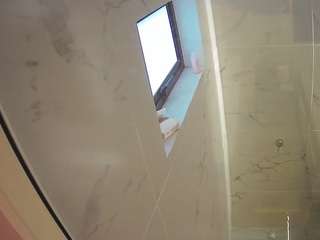 voyeurcam-casa-salsa-bathroom-13