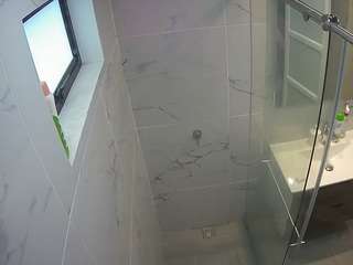 voyeurcam-casa-salsa-bathroom-13