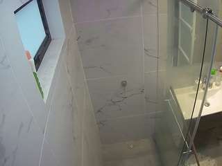 voyeurcam-casa-salsa-bathroom-13