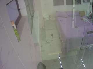voyeurcam-casa-salsa-bathroom-13