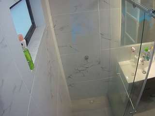 voyeurcam-casa-salsa-bathroom-13